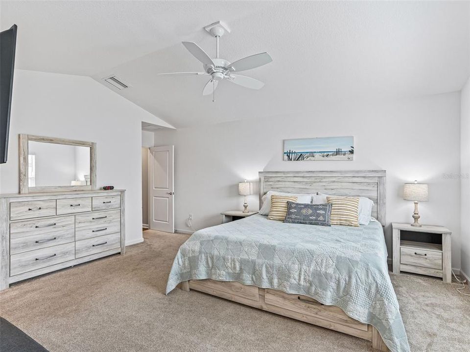 For Rent: $3,150 (3 beds, 2 baths, 1496 Square Feet)