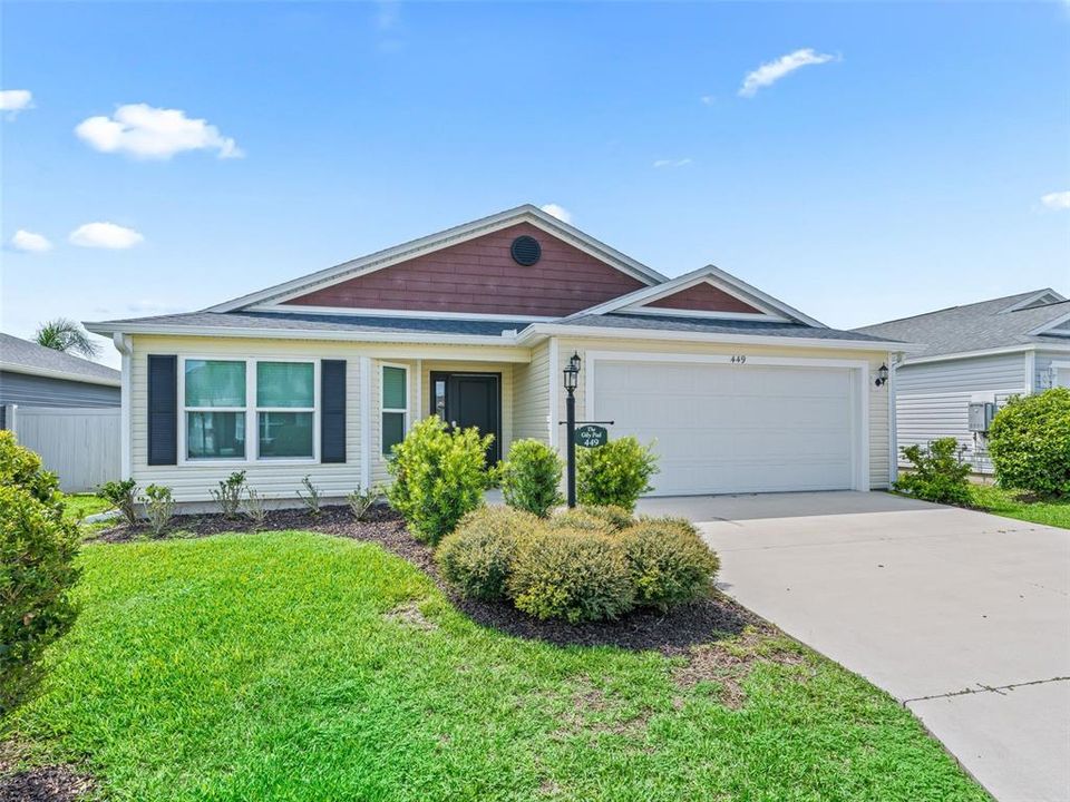 For Rent: $3,150 (3 beds, 2 baths, 1496 Square Feet)