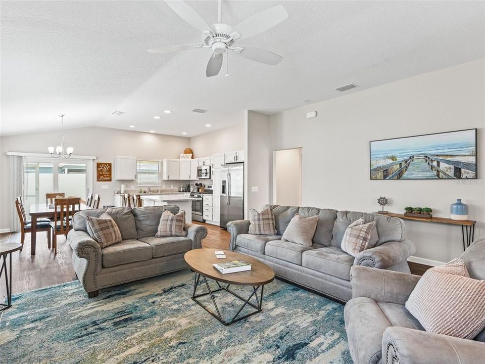 For Rent: $3,150 (3 beds, 2 baths, 1496 Square Feet)