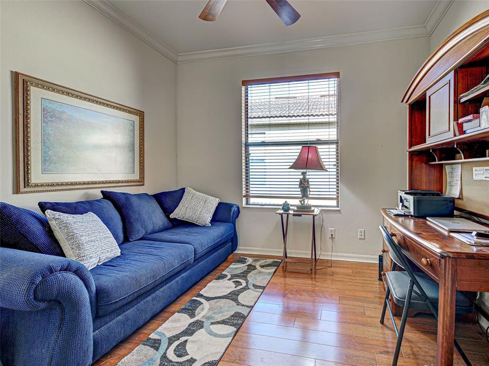 For Sale: $489,000 (2 beds, 2 baths, 1916 Square Feet)