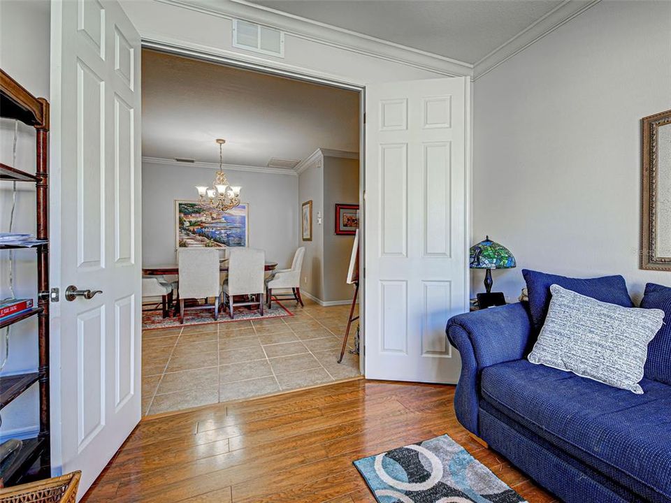 For Sale: $489,000 (2 beds, 2 baths, 1916 Square Feet)