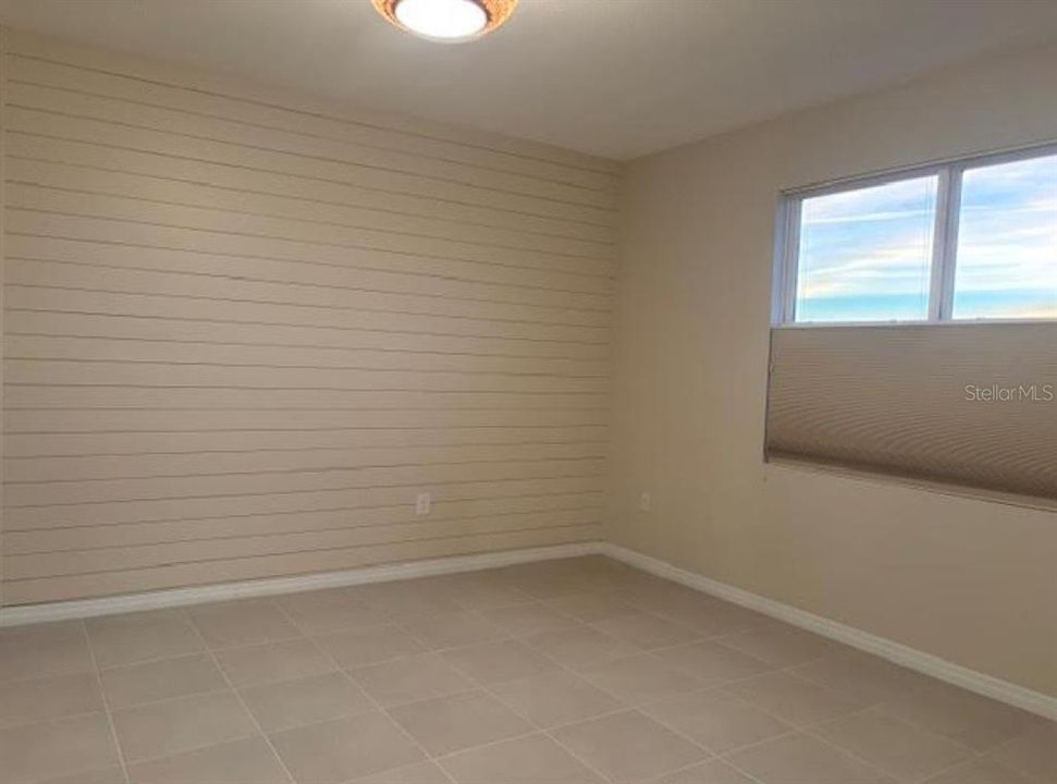 For Sale: $319,990 (4 beds, 2 baths, 2034 Square Feet)