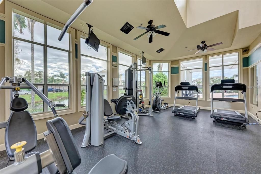 Active With Contract: $159,000 (1 beds, 1 baths, 794 Square Feet)