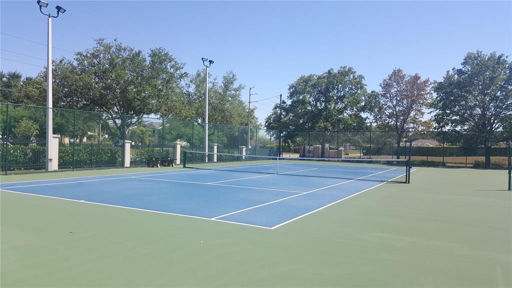 Active With Contract: $159,000 (1 beds, 1 baths, 794 Square Feet)