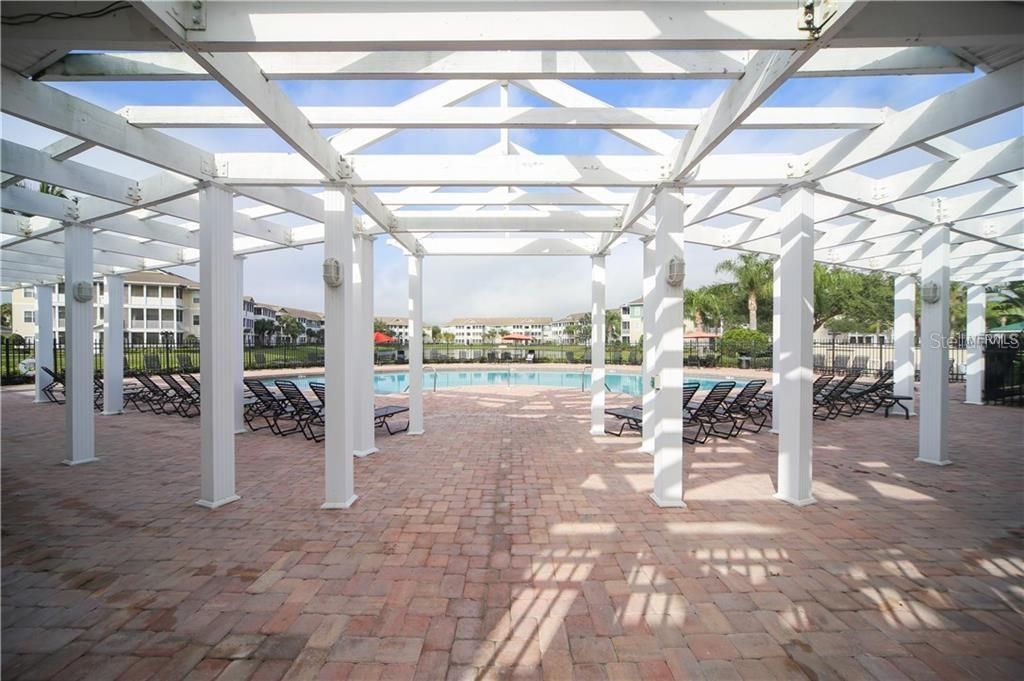 Active With Contract: $159,000 (1 beds, 1 baths, 794 Square Feet)