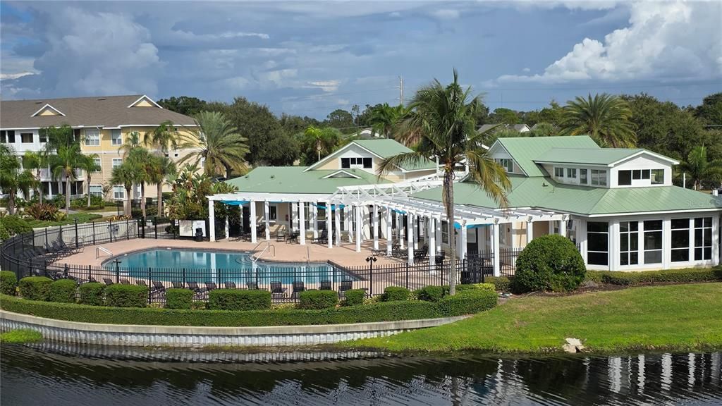 Active With Contract: $159,000 (1 beds, 1 baths, 794 Square Feet)