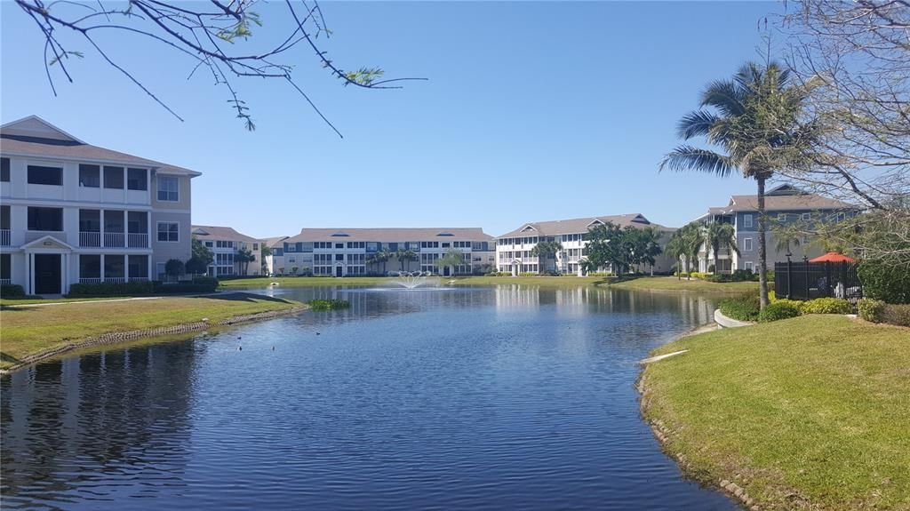 Active With Contract: $159,000 (1 beds, 1 baths, 794 Square Feet)