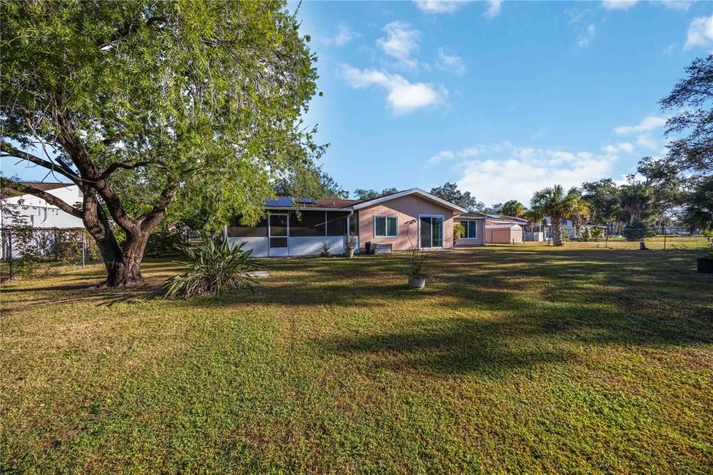 For Sale: $319,900 (3 beds, 2 baths, 1720 Square Feet)