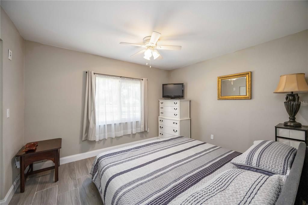 For Sale: $319,900 (3 beds, 2 baths, 1720 Square Feet)