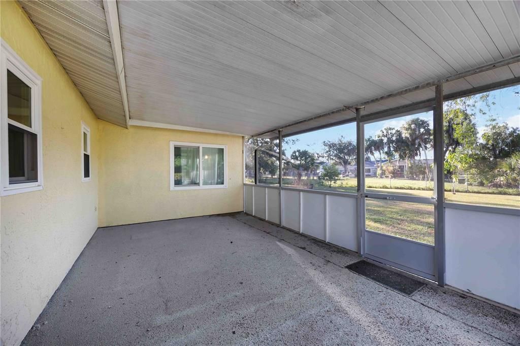 For Sale: $319,900 (3 beds, 2 baths, 1720 Square Feet)