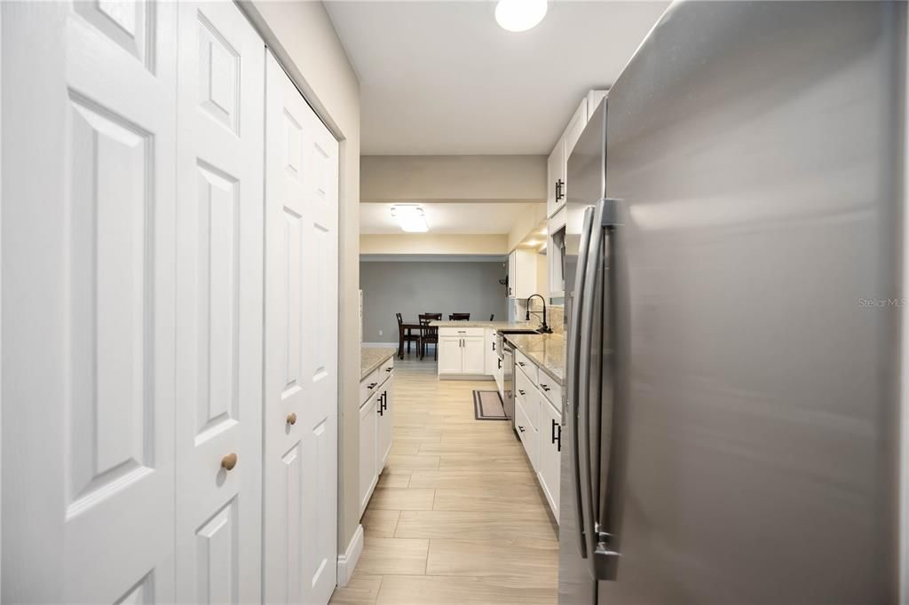 For Sale: $319,900 (3 beds, 2 baths, 1720 Square Feet)