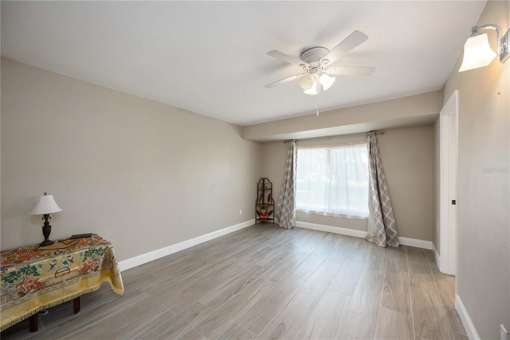 For Sale: $319,900 (3 beds, 2 baths, 1720 Square Feet)