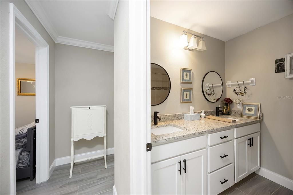 For Sale: $319,900 (3 beds, 2 baths, 1720 Square Feet)