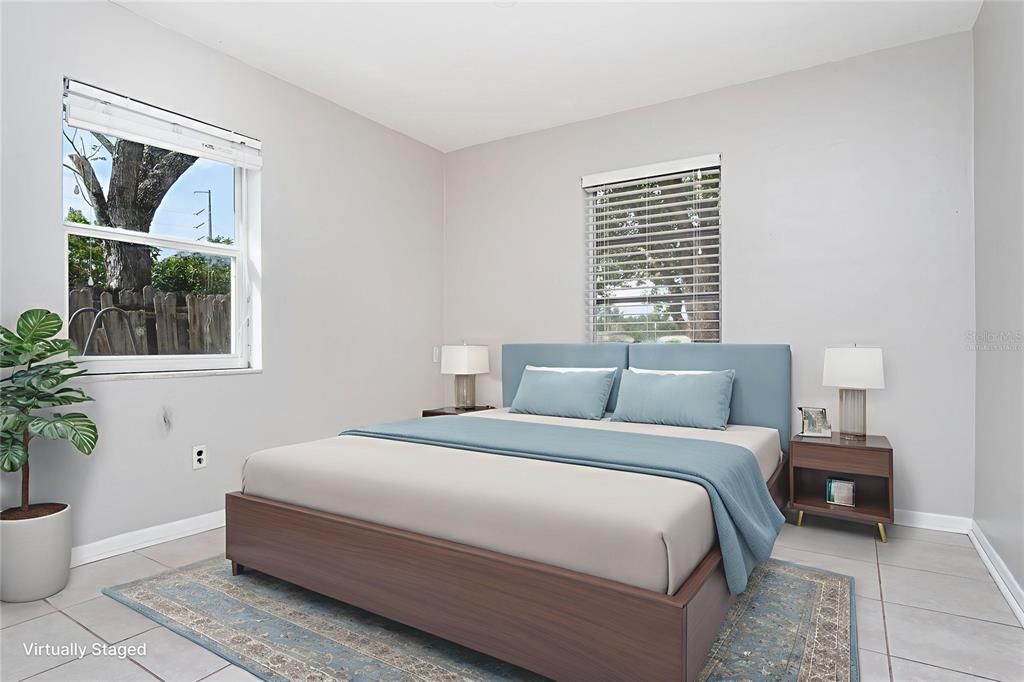 Active With Contract: $215,000 (2 beds, 1 baths, 868 Square Feet)