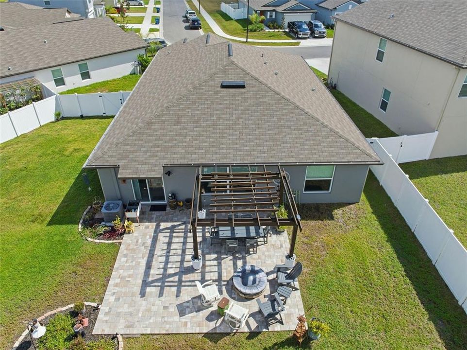 For Sale: $375,000 (4 beds, 2 baths, 1959 Square Feet)