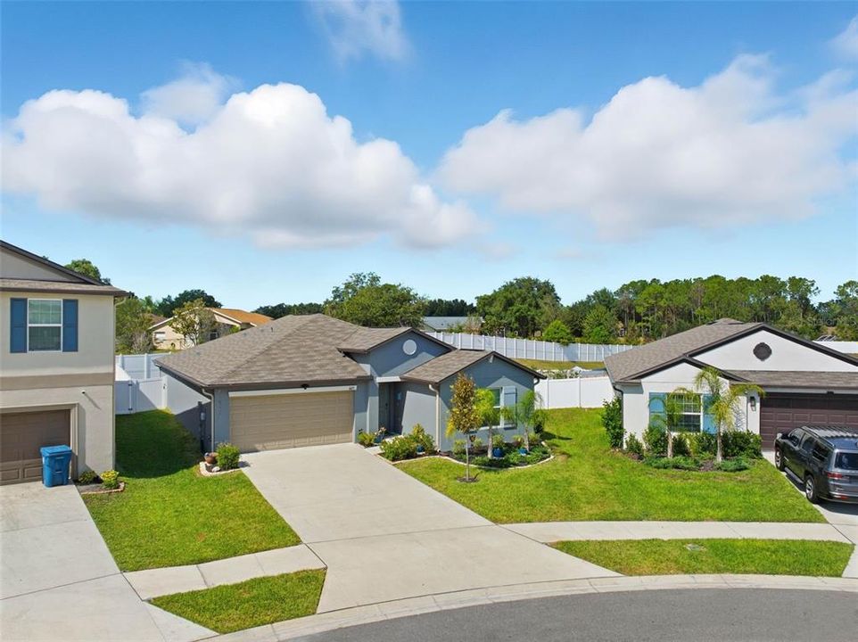 For Sale: $375,000 (4 beds, 2 baths, 1959 Square Feet)