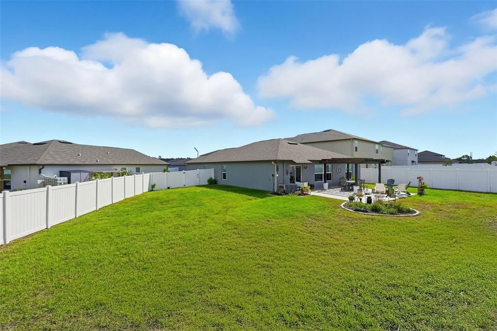 For Sale: $375,000 (4 beds, 2 baths, 1959 Square Feet)