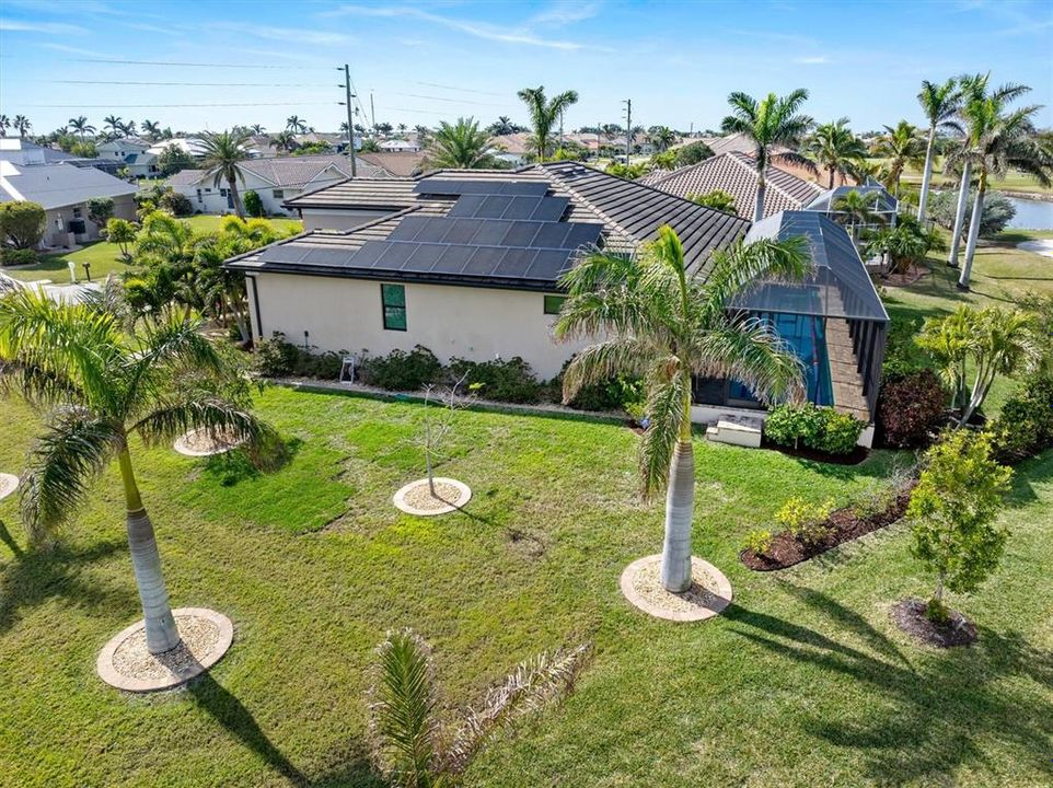 For Sale: $775,000 (3 beds, 3 baths, 2302 Square Feet)