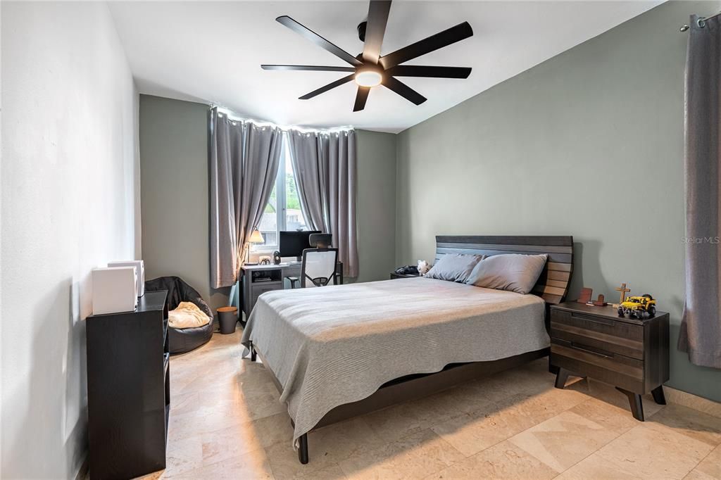 待售: $975,000 (4 贝兹, 4 浴室, 0 平方英尺)