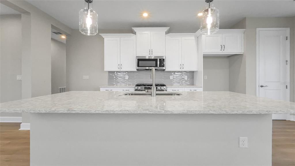 For Sale: $419,990 (2 beds, 2 baths, 1434 Square Feet)