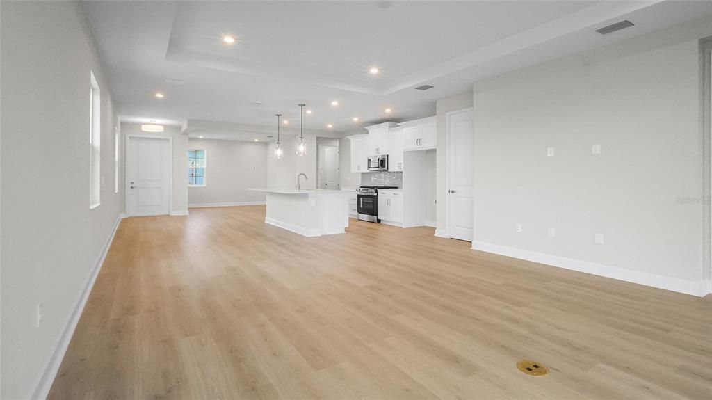 For Sale: $419,990 (2 beds, 2 baths, 1434 Square Feet)