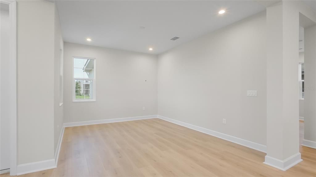 For Sale: $419,990 (2 beds, 2 baths, 1434 Square Feet)