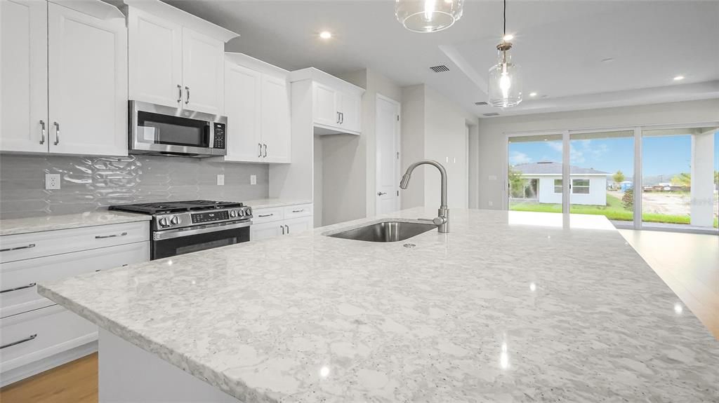 For Sale: $419,990 (2 beds, 2 baths, 1434 Square Feet)