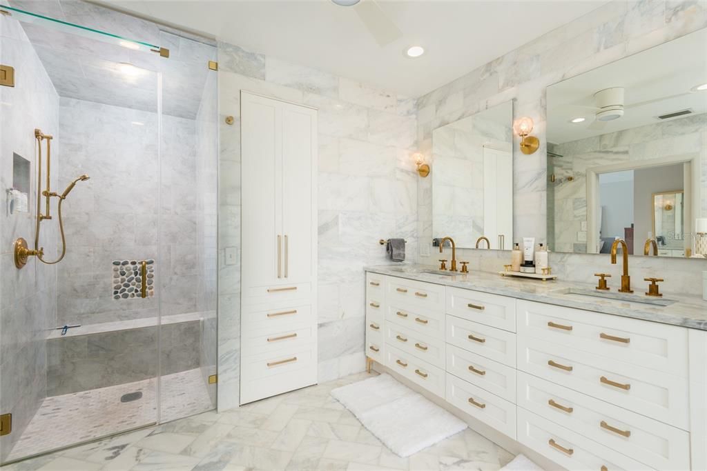 待售: $2,799,999 (4 贝兹, 4 浴室, 3620 平方英尺)