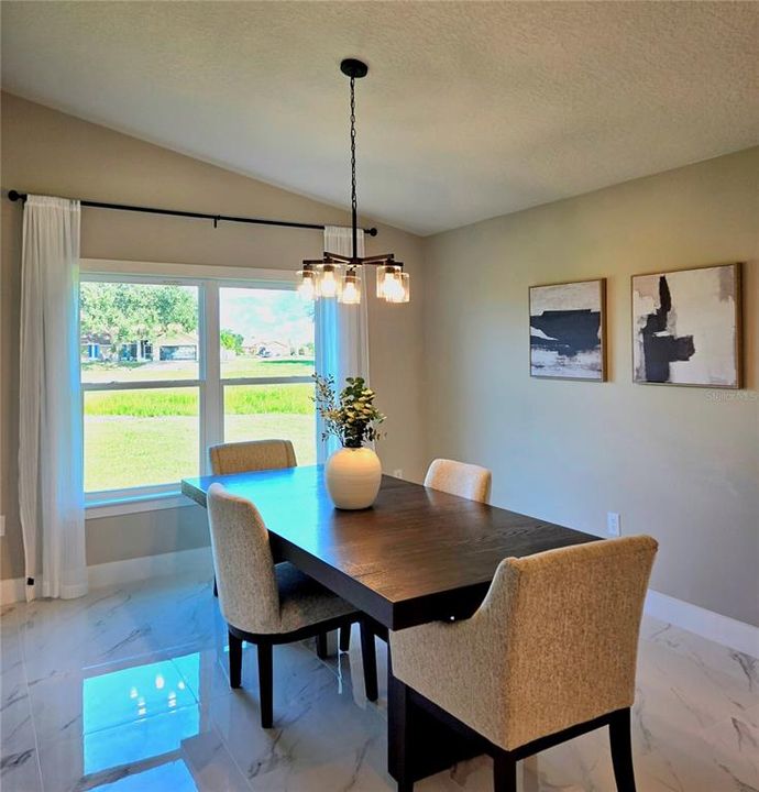 На продажу: $349,900 (3 спален, 2 ванн, 1750 Квадратных фут)