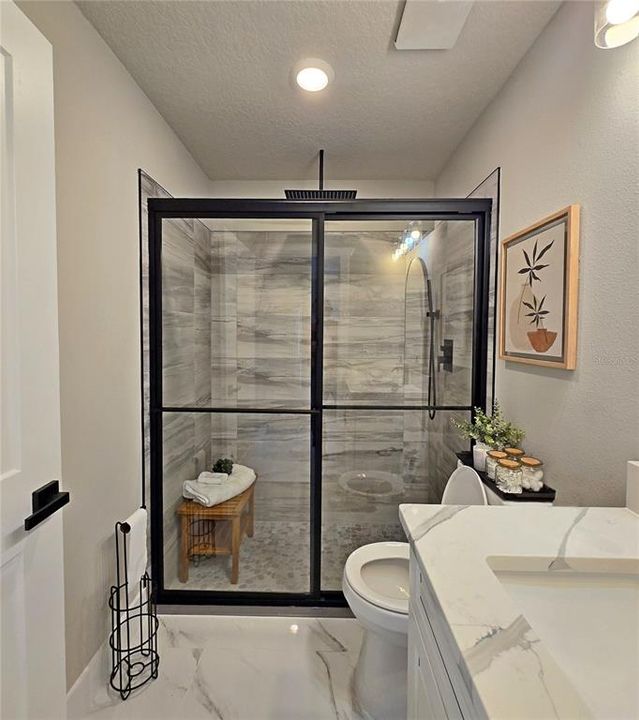 На продажу: $349,900 (3 спален, 2 ванн, 1750 Квадратных фут)