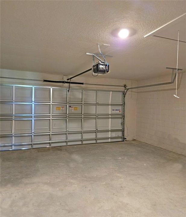 На продажу: $349,900 (3 спален, 2 ванн, 1750 Квадратных фут)