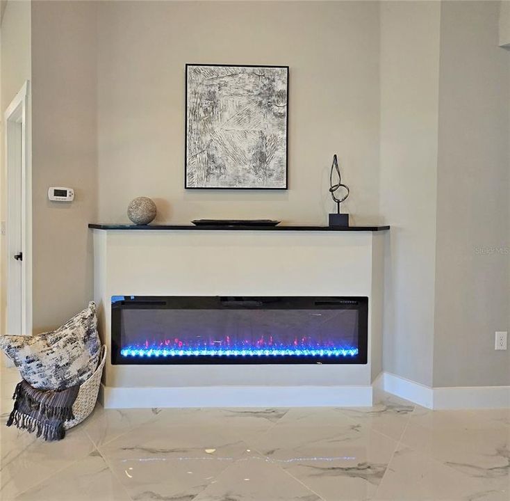 На продажу: $349,900 (3 спален, 2 ванн, 1750 Квадратных фут)