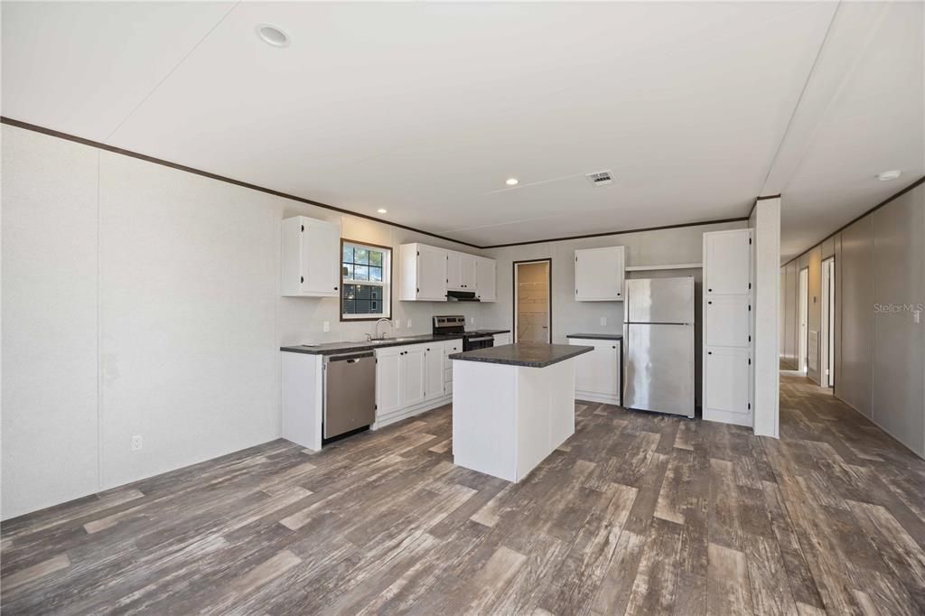 En Venta: $248,500 (3 camas, 2 baños, 1387 Pies cuadrados)