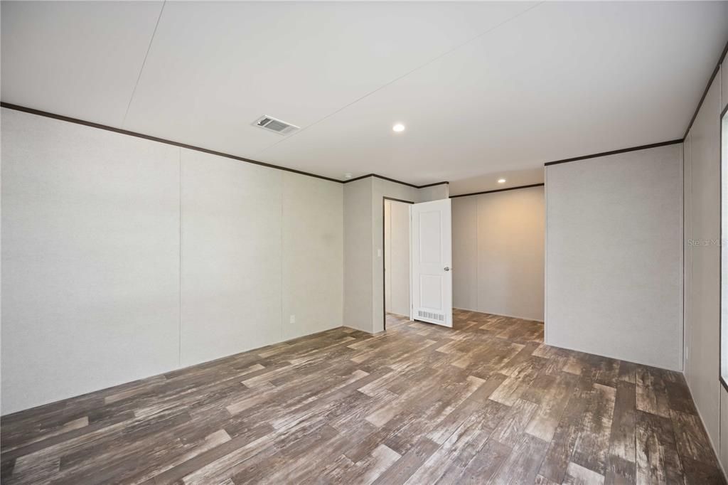 En Venta: $248,500 (3 camas, 2 baños, 1387 Pies cuadrados)