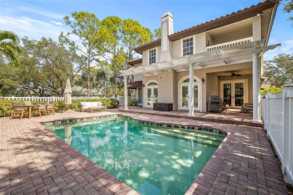 For Sale: $1,450,000 (4 beds, 2 baths, 3504 Square Feet)