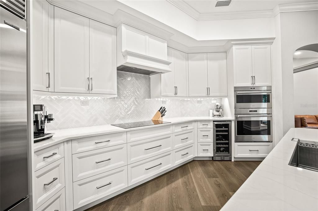 For Sale: $1,450,000 (4 beds, 2 baths, 3504 Square Feet)