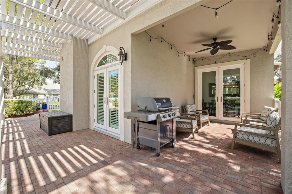 For Sale: $1,450,000 (4 beds, 2 baths, 3504 Square Feet)