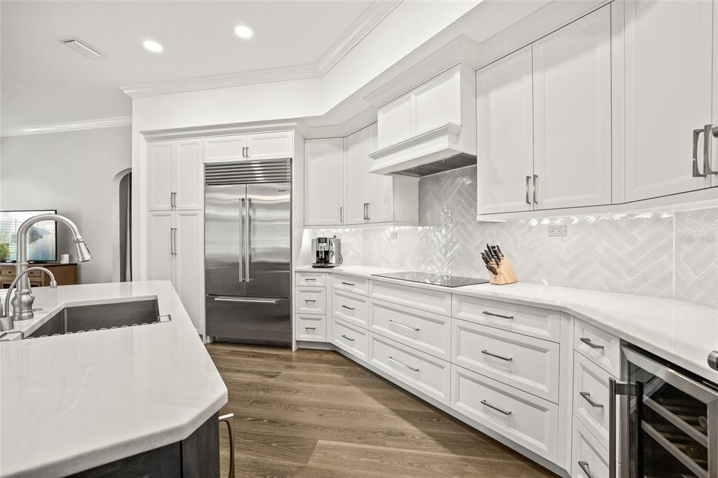 For Sale: $1,450,000 (4 beds, 2 baths, 3504 Square Feet)