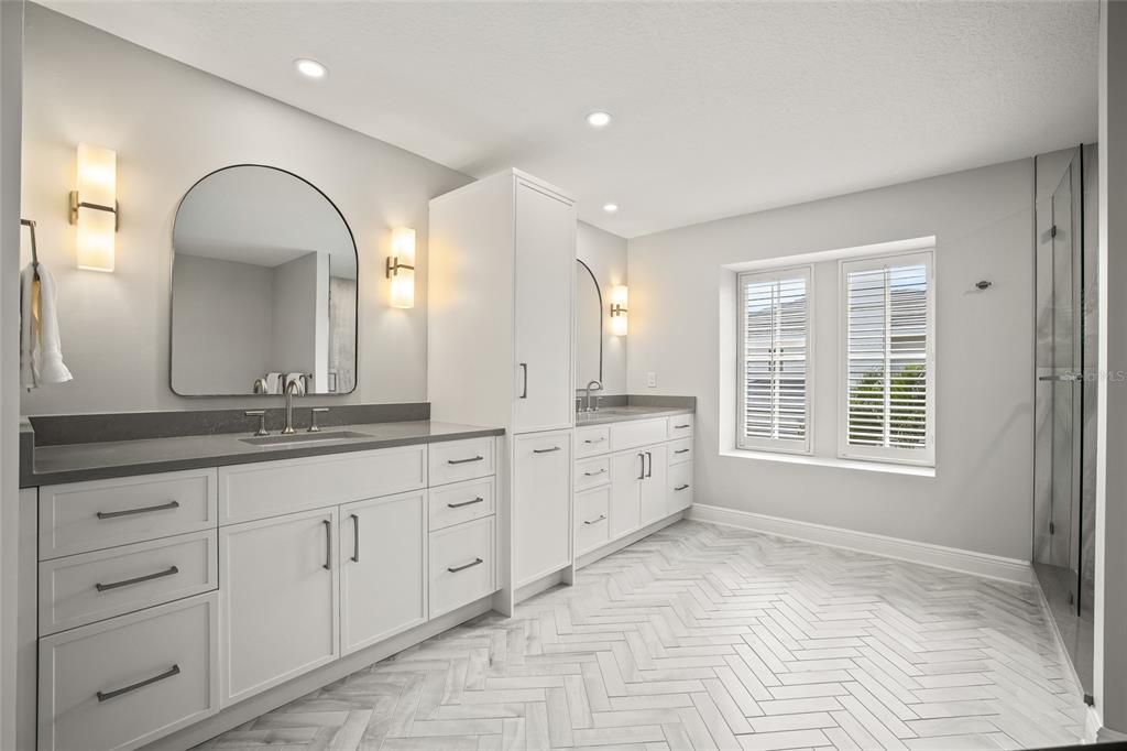 For Sale: $1,450,000 (4 beds, 2 baths, 3504 Square Feet)