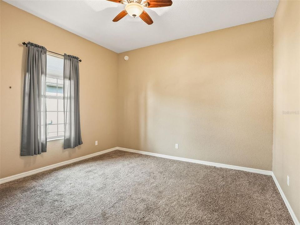 На продажу: $399,000 (3 спален, 2 ванн, 1951 Квадратных фут)