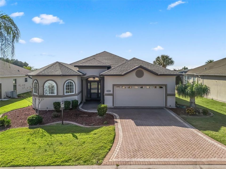 На продажу: $399,000 (3 спален, 2 ванн, 1951 Квадратных фут)