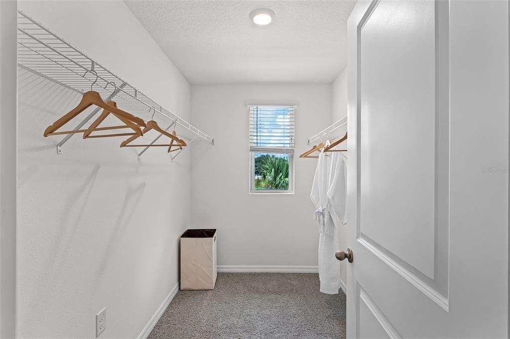 For Sale: $350,990 (3 beds, 2 baths, 1551 Square Feet)