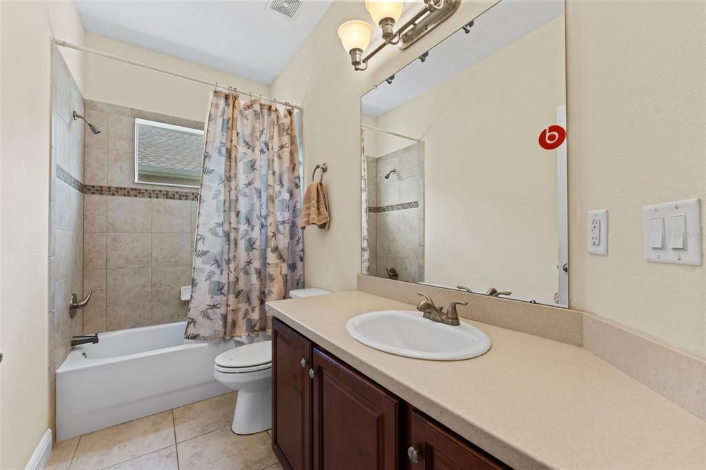 На продажу: $652,900 (4 спален, 4 ванн, 3763 Квадратных фут)