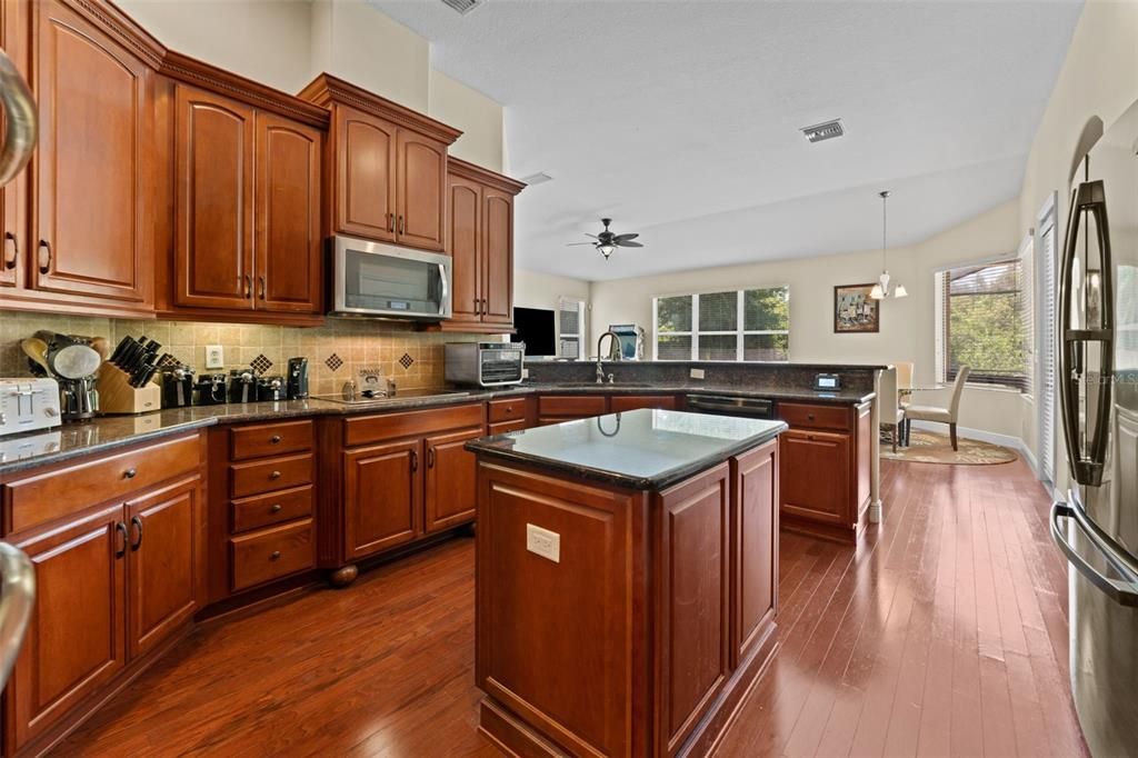 На продажу: $652,900 (4 спален, 4 ванн, 3763 Квадратных фут)