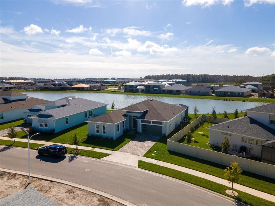 For Sale: $850,000 (3 beds, 2 baths, 2735 Square Feet)