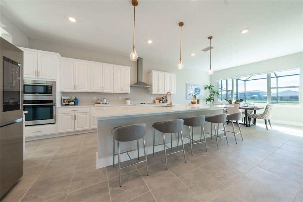 For Sale: $850,000 (3 beds, 2 baths, 2735 Square Feet)