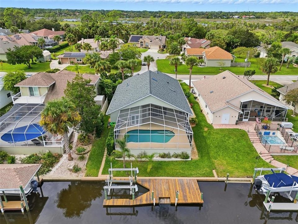 Под контрактом: $700,000 (4 спален, 2 ванн, 2088 Квадратных фут)