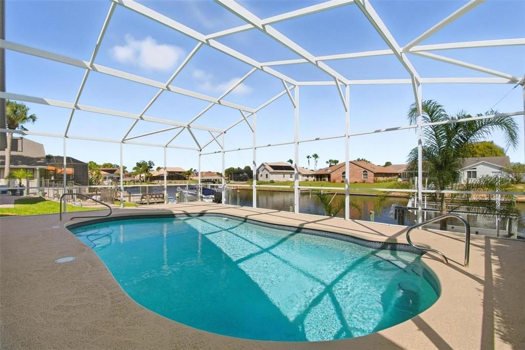 Под контрактом: $700,000 (4 спален, 2 ванн, 2088 Квадратных фут)