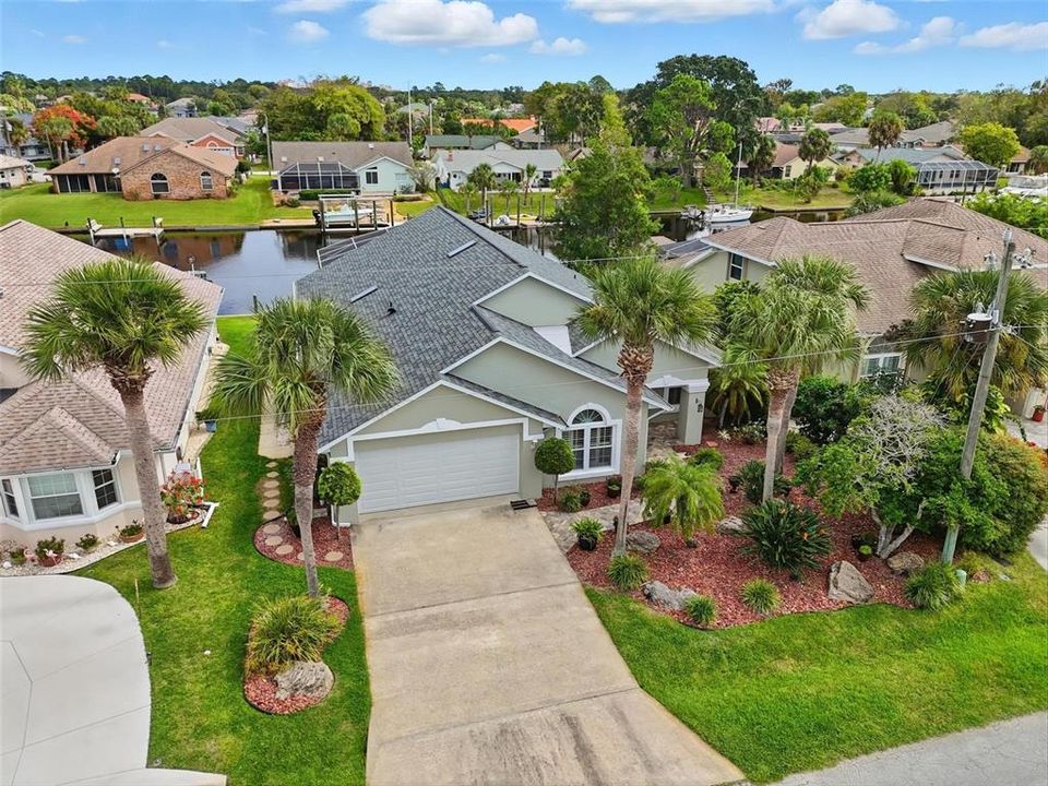 Под контрактом: $700,000 (4 спален, 2 ванн, 2088 Квадратных фут)