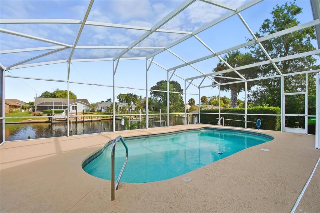 Под контрактом: $700,000 (4 спален, 2 ванн, 2088 Квадратных фут)